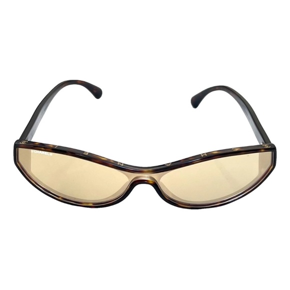 Chanel 2018 Collection Cat Eye Sunglass - Picture 1 of 11